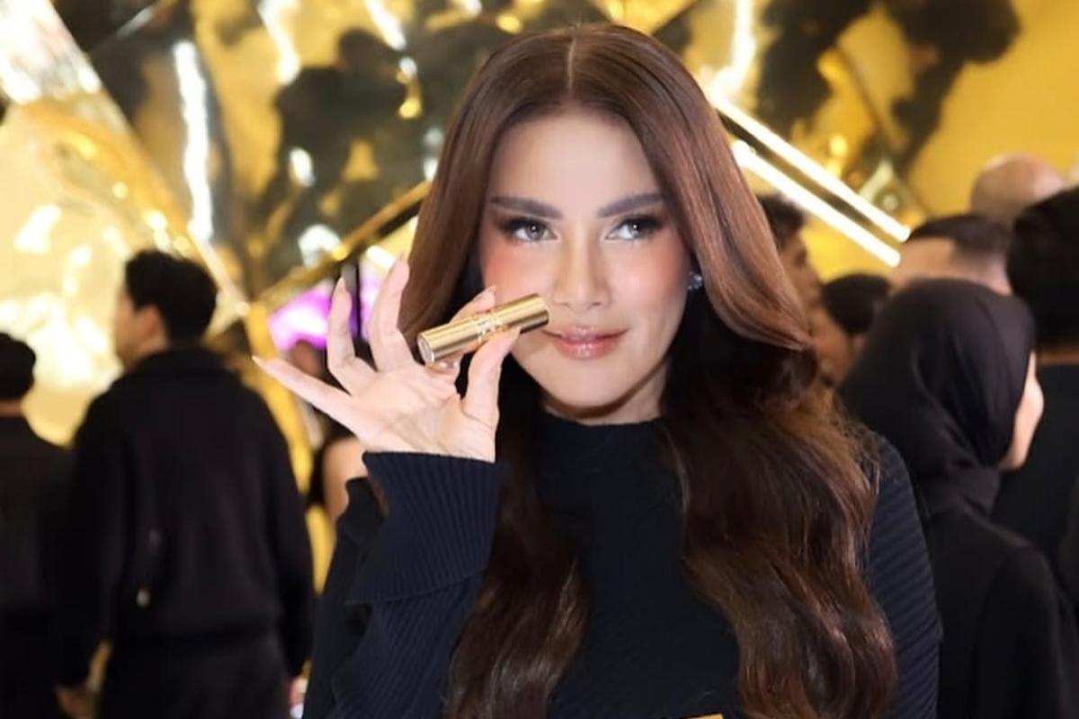 Intip Outfit Serba Hitam Olla Ramlan (Dokumen Istimewa)