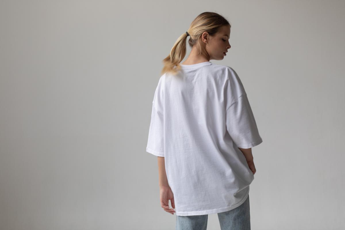 Oversize vs Fit Body: Mana yang Bikin Kamu Terlihat Lebih Menarik?