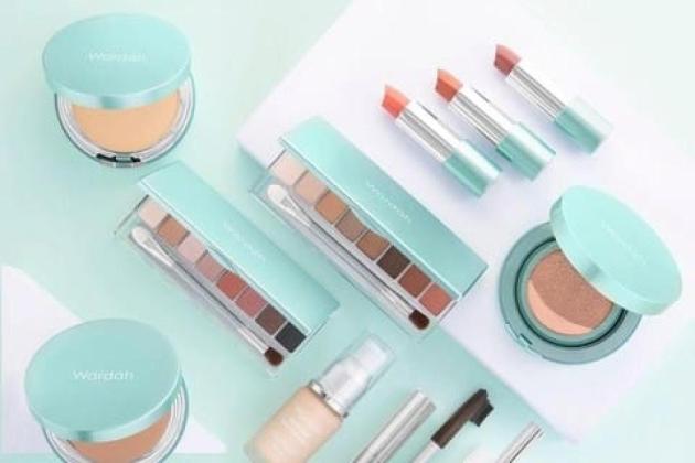 Tampil Glowing dan Segar Seharian dengan 4 Tips Wardah yang Mudah Ditiru