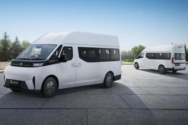 Farizon SV vs Toyota Hiace, Duel Listrik dan Mesin Diesel di Pasar Mobil Van Indonesia