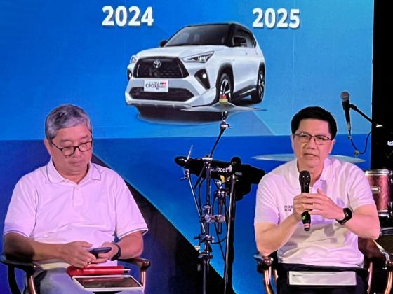 Pasar Otomotif 2025 Lesu! Toyota Tetap Juara Bertahan, Mobil Hybrid Makin Laris Manis
