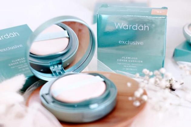 Tampil Lebih Muda !! Rekomendasi 4 Cushion Wardah untuk Usia 50 Tahun