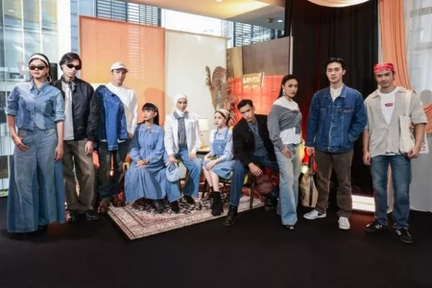 Levis Hadirkan Koleksi Lebaran 2026 dengan Gaya Layering Modis dan Sopan