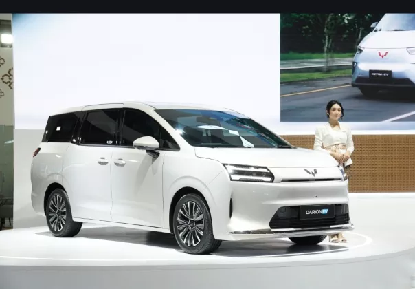 Wuling Darion Jadi Rebutan di IIMS 2026, Intip Rahasia Dion Wiyoko Pilih MPV Listrik Ini!