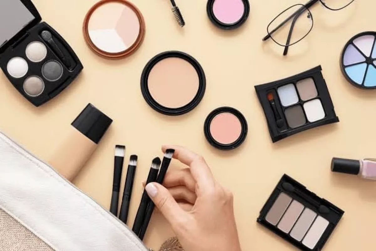 Tren Makeup Hari Valentine 2026 !! Rahasia Tampil Memukau untuk Dinner Romantis 