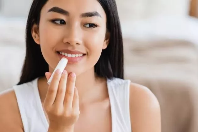 Rekomendasi Lip Balm Bikin Bibir Plumpy dan Glossy, Bikin Seharian Segar dan Glossy