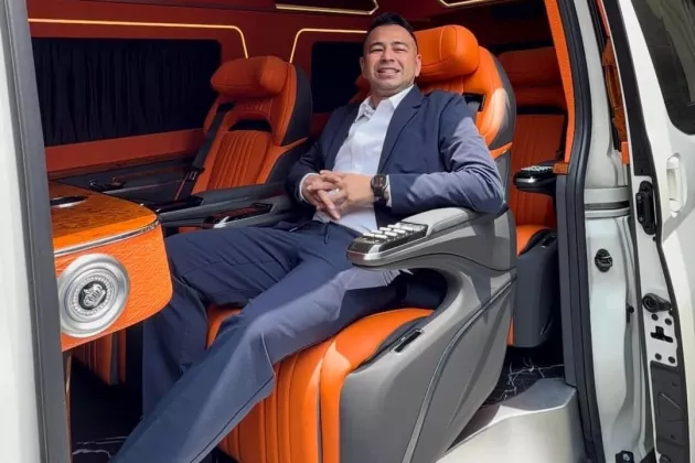 Melihat Toyota Hiace Raffi Ahmad, Interior Disulap Super Mewah oleh Hardy Classic