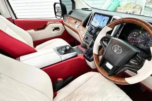 Melihat modifikasi Toyota Hiace milik Raffi Ahmad (Dokumen Hardy Classic)
