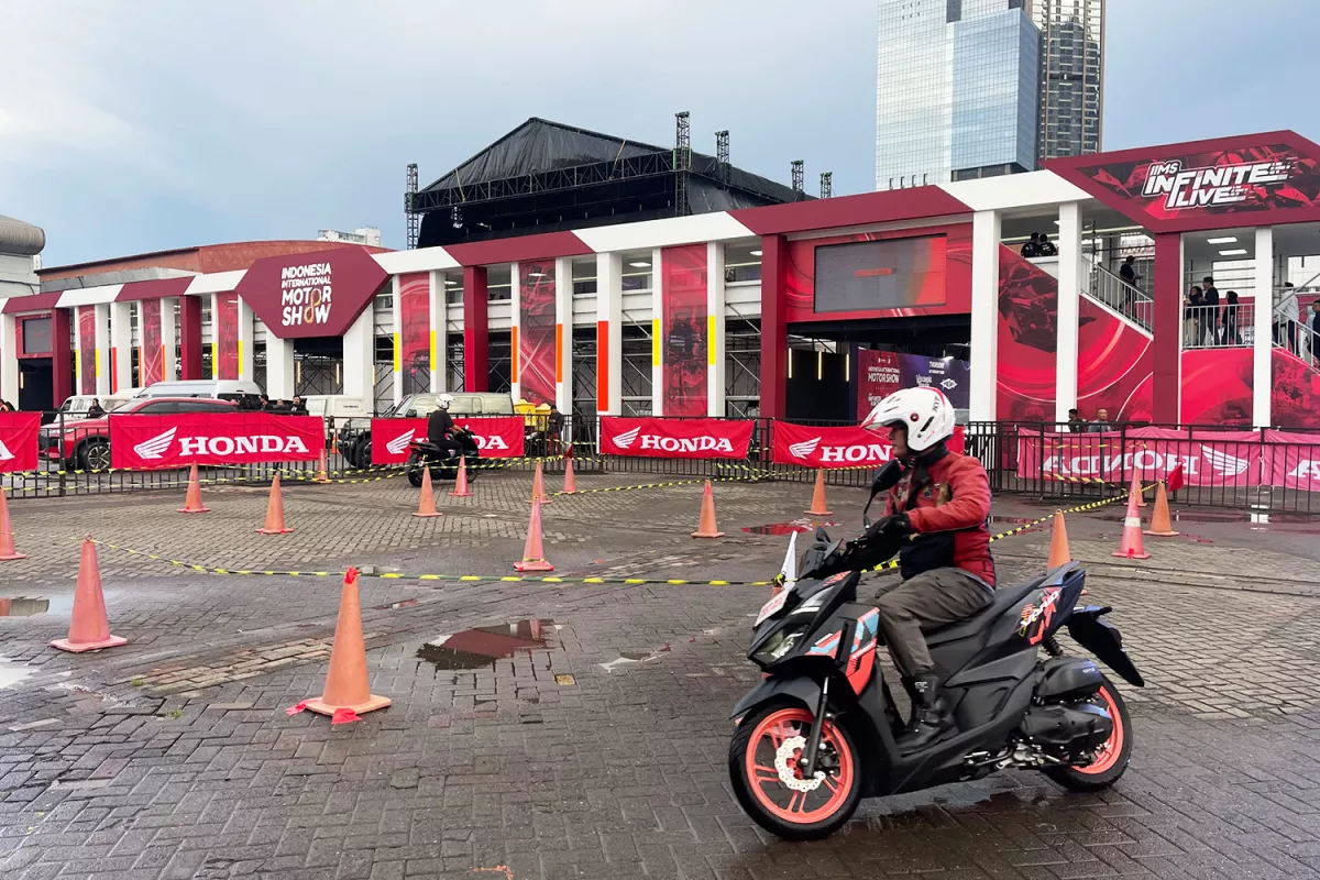 Komunitas Honda Jajal Langsung New Honda Vario 125 di IIMS 2026, Sekaligus Perdalam Edukasi Safety Riding