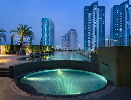 Rayakan 7 tahun, Holiday Inn & Suites Jakarta Gajah Mada Tebar Promo Fantastis Mulai Rp 77 Ribu