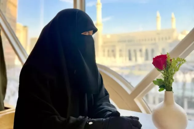Imbas Konflik Timur Tengah, Umi Pipik Tunda Keberangkatan Jemaah Umrah Travel