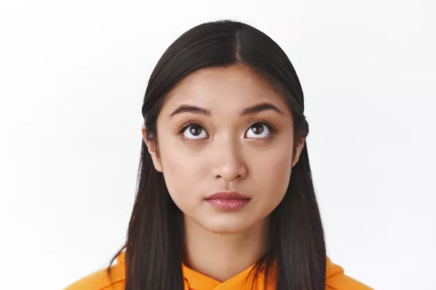 Atasi Mata Lelah Saat Puasa dengan 4 Langkah Eye Care Routine Ini