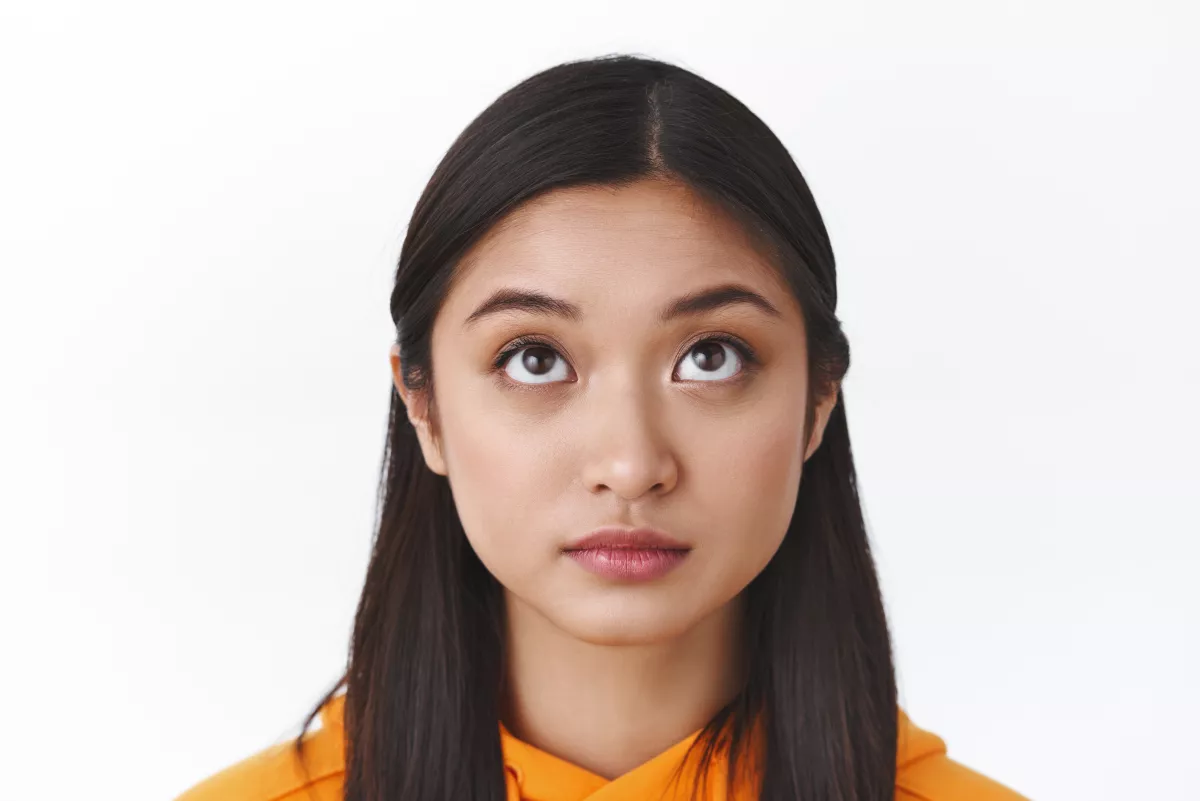 Atasi Mata Lelah Saat Puasa dengan 4 Langkah Eye Care Routine Ini