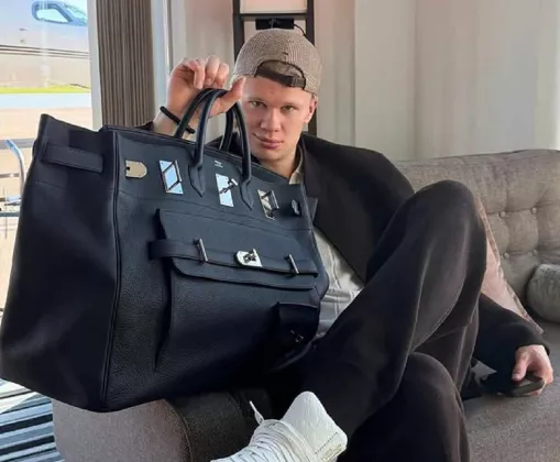 Bukan Cuma Garang Cetak Gol, Erling Haaland Ternyata Kolektor Tas Hermes Birkin Senilai Rp15 Miliar