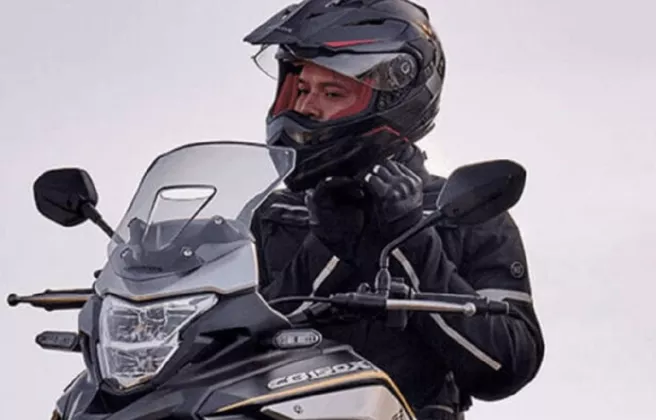 5 Tips Memilih Helm Terbaik untuk Touring: Aman, Nyaman, dan Tetap Fokus di Jalan