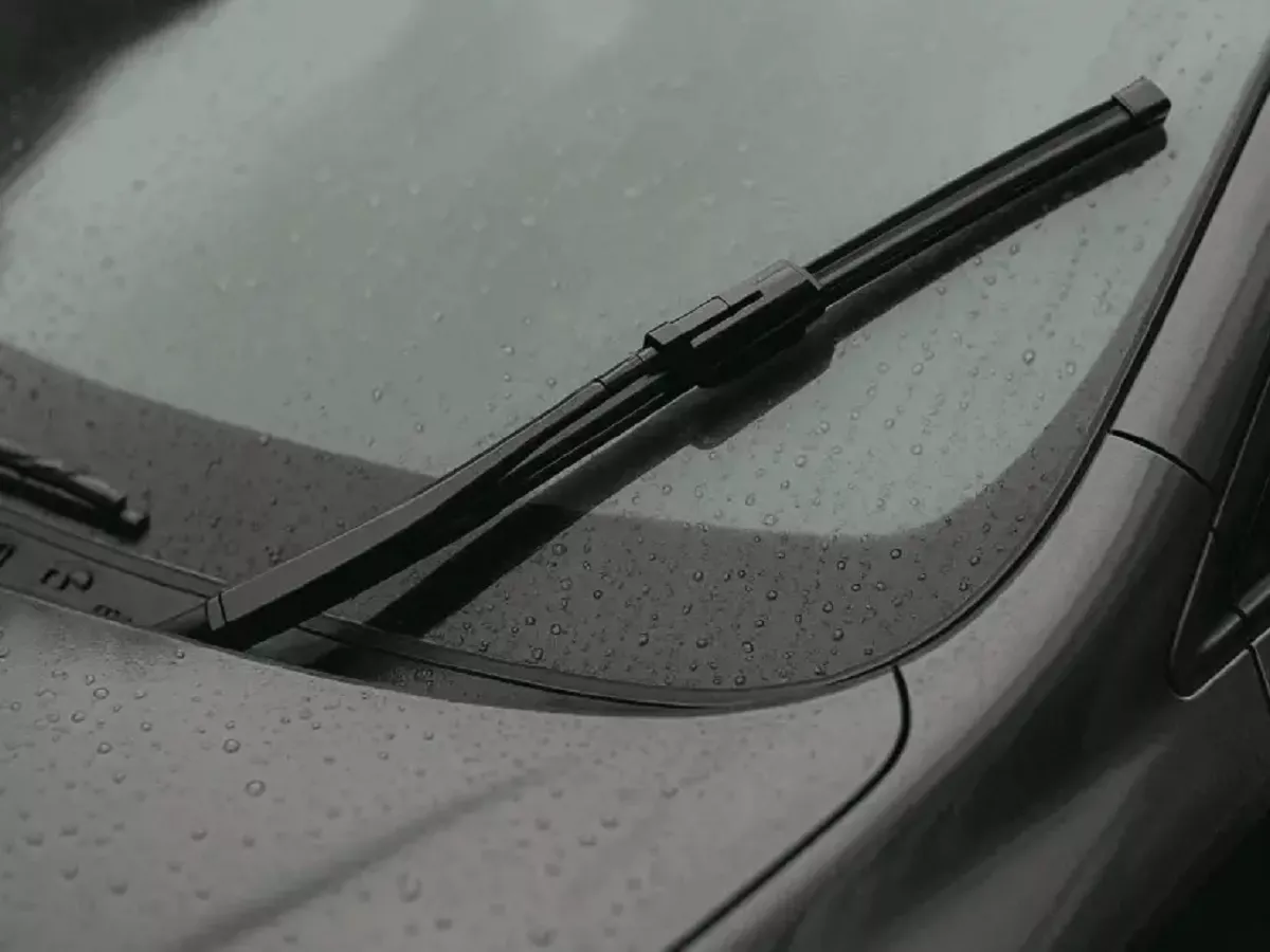 Mengganggu Saat Hujan, Ini Penyebab Wiper Mobil Berdecit dan Cara Mengatasinya