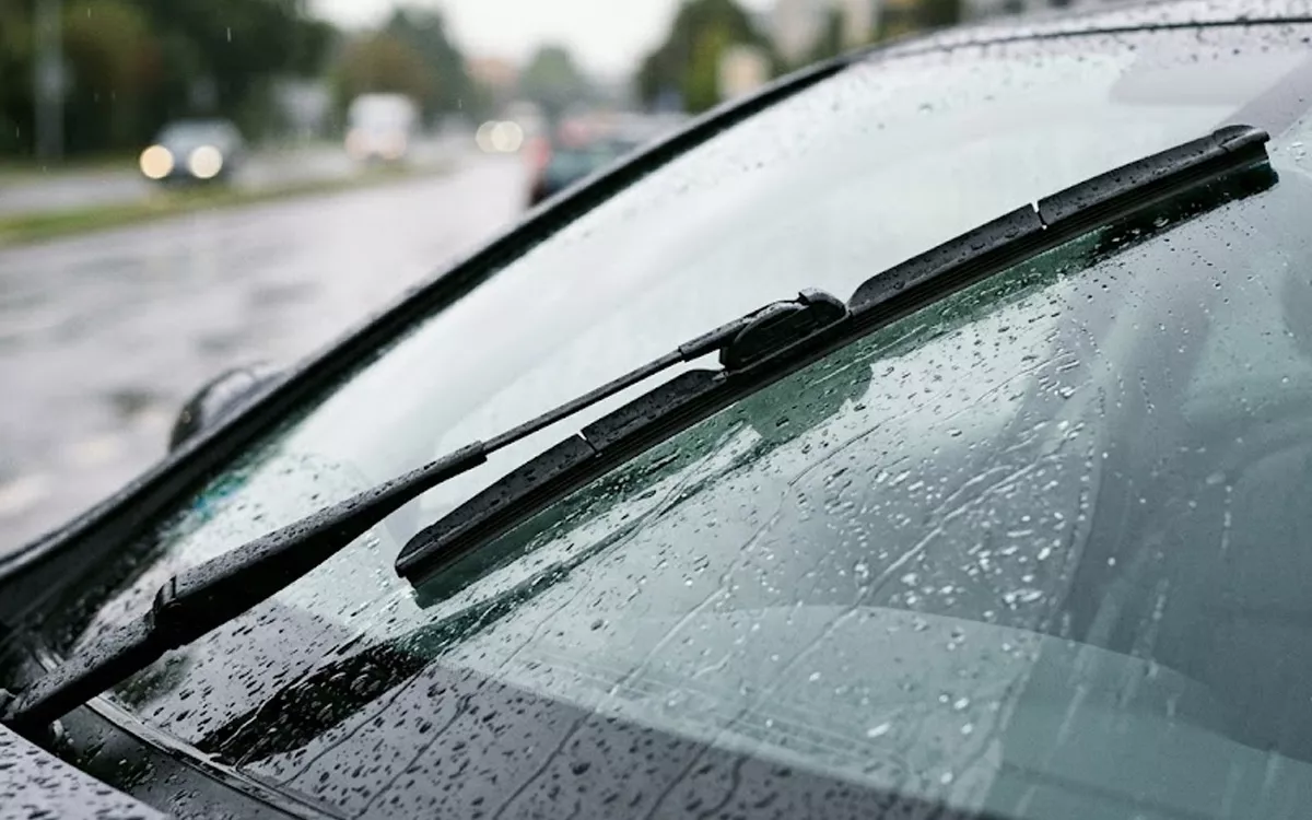 Tips Perawatan Wiper Mobil: Solusi Efektif Hilangkan Bunyi Decit
