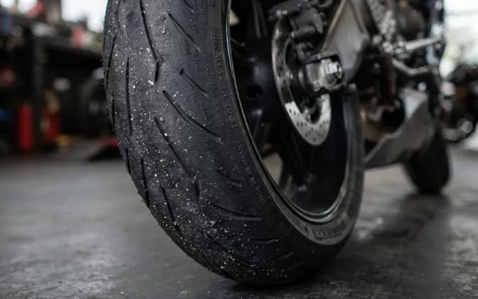 Keunggulan Isi Ban Motor dengan Nitrogen: Tekanan Stabil & Lebih Awet