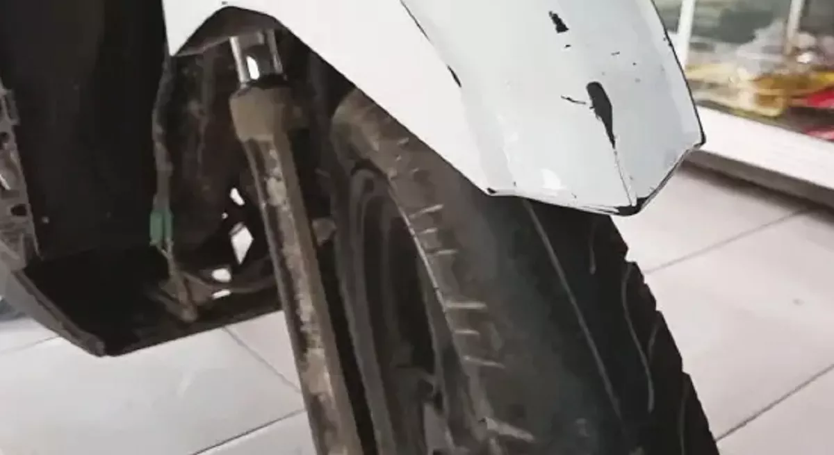 Ban Motor Botak Sebelah: Kenali Penyebab dan Cara Mengatasinya Agar Tetap Aman
