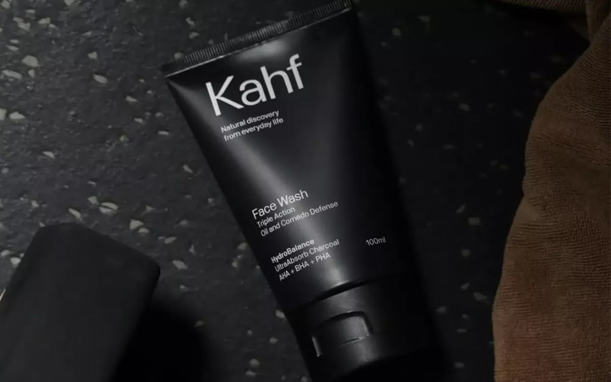 Rekomendasi Sabun Muka Pria Terbaik untuk Kulit Berminyak Akibat Aktivitas Outdoor