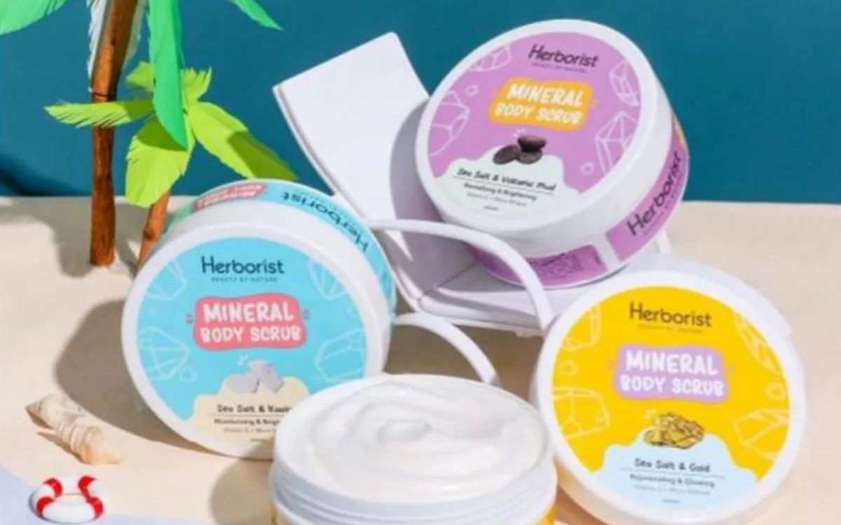 5 Body Scrub Terbaik 2026 di Bawah Rp50 Ribu untuk Kulit Cerah