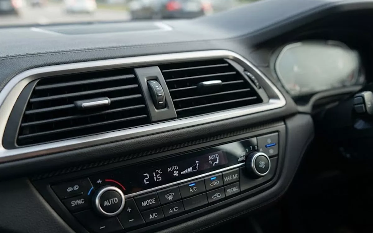 Kenapa AC Mobil Tiba-Tiba Panas? Ini Penyebab dan Cara Mengatasinya