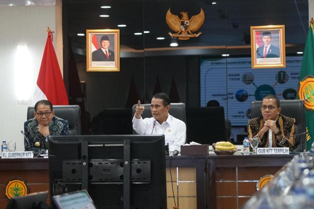 Mentan Amran Kumpulkan Forkopimda Provinsi NTT, Bahas Pembangunan Pertanian untuk Pengentasan Kemiskinan