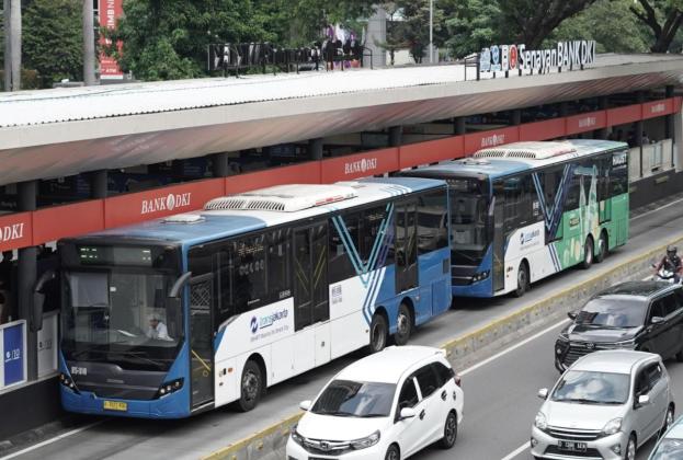 Transjakarta Didenda Rp3,2 Miliar Pemprov DKI Gegara Sering Terlambat