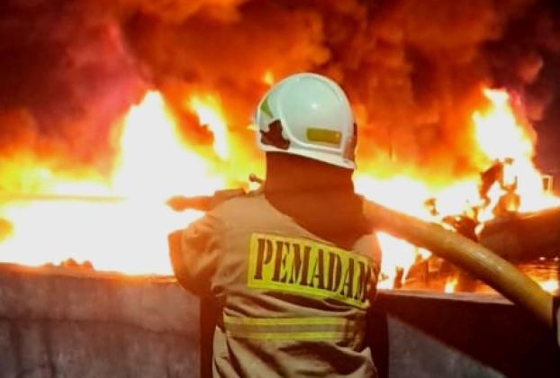 Kebakaran Kapal di Dermaga Marina Ancol, Kerugian Mencapai Rp6 Miliar