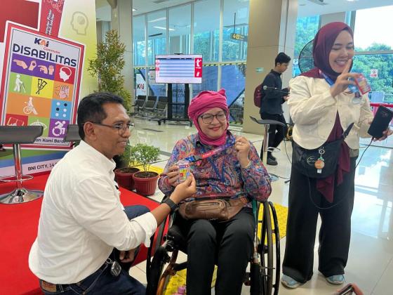 Akses Tanpa Batas! KAI Commuter Rilis Kartu Khusus Penyandang Disabilitas