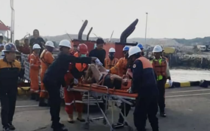 Kapal di Lamongan Meledak, Dua Orang Meninggal 