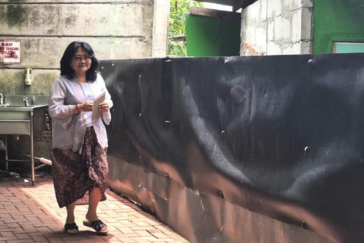 Dijengung Istri, Hasto Dibawakan Makanan Kesukaan Ketupat dan Krecek
