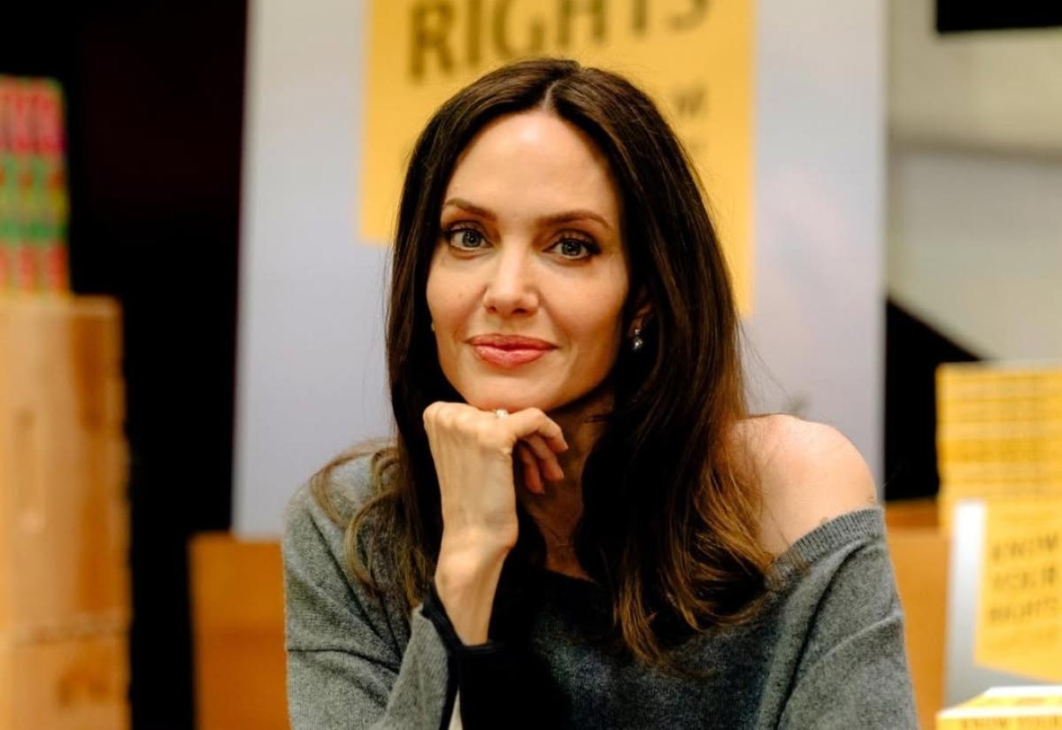 Artis Dunia Angelina Jolie Kembali Nyatakan Dukungan utuk Palestina