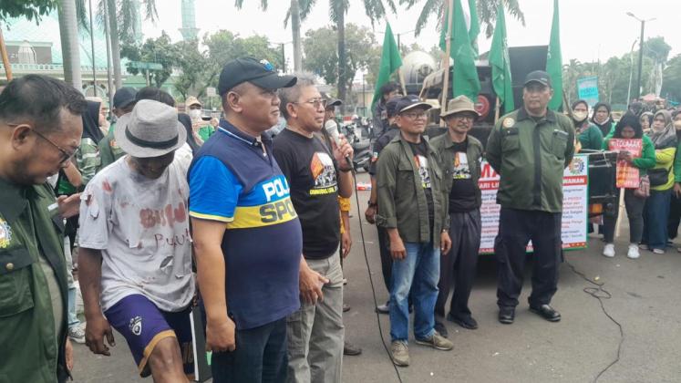 Buruh Tangerang Tuntut Perda Ketenagakerjaan Wajib Serap Pekerja Lokal 75 Persen