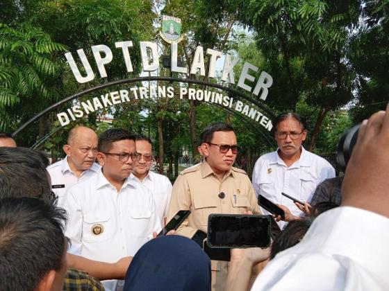 Kunjungi UPTD Tangsel, Menteri P2MI dan Andra Soni Sepakat Berantas Pengangguran Anak Muda