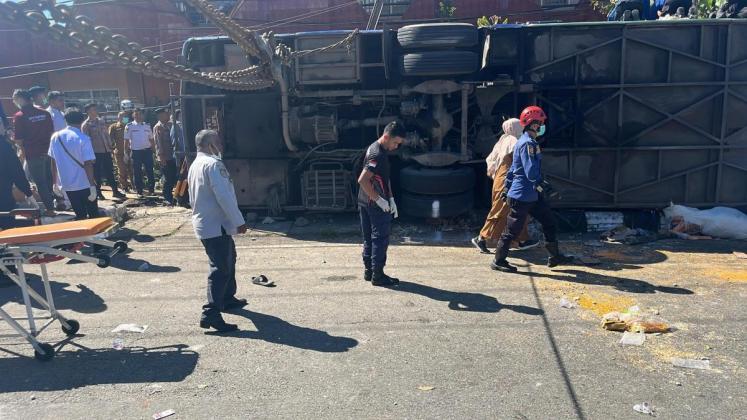 Detik-Detik Kecelakaan Bus ALS Medan–Jakarta, Evakuasi Penumpang Penuh Drama