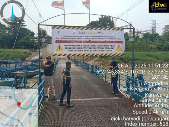 Kontroversi Jembatan Apung Haji Endang, Pengakuan dan Penolakan Bongkar