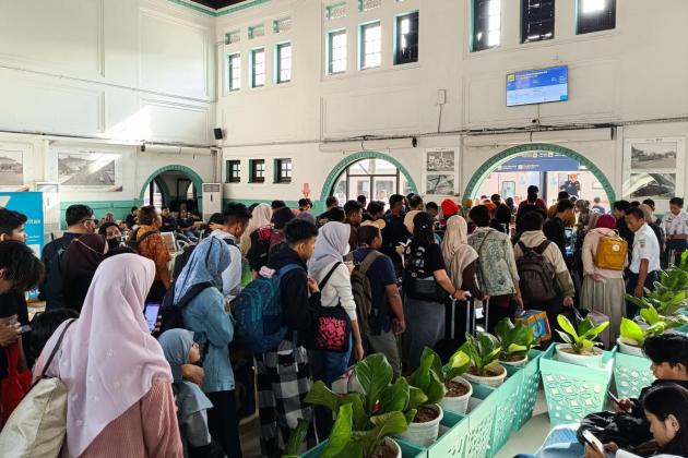 PT KAI Siapkan 5 Kereta Tambahan Selama Libur Panjang Waisak 2025