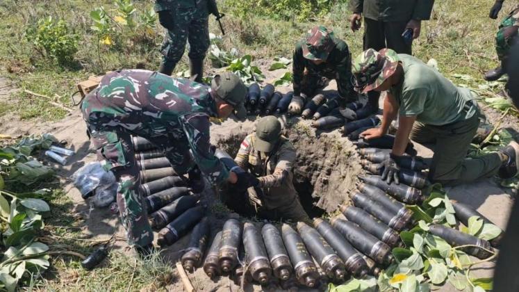 Detik-Detik Ledakan Dahsyat di Pesisir Pantai Cibalong Garut