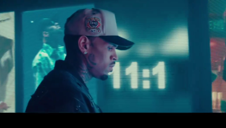 Penyanyi R&B Chris Brown Ditangkap Terkait Kasus Pemukulan