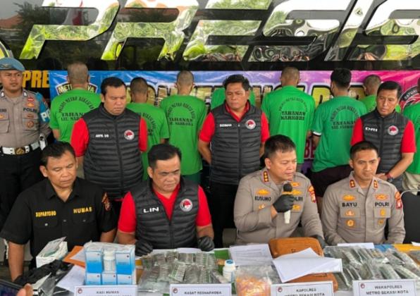 Polisi Ringkus 2 Pengedar Narkoba di Depok, Terancam 12 Tahun Bui