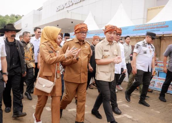 Gubernur Banten Andra Soni Resmikan RSUD Uwes Qorny Cilograng