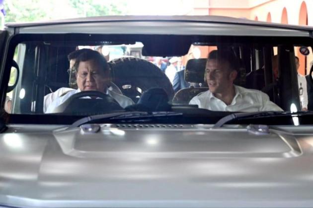 Prabowo Sopiri Macron Naik Maung Pindad di Akmil Magelang