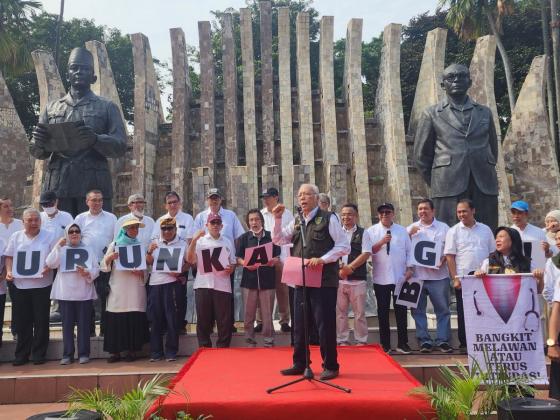 Kebijakan Menkes Dinilai Hambat Indonesia Emas 2045, Prabowo Diminta Bertindak