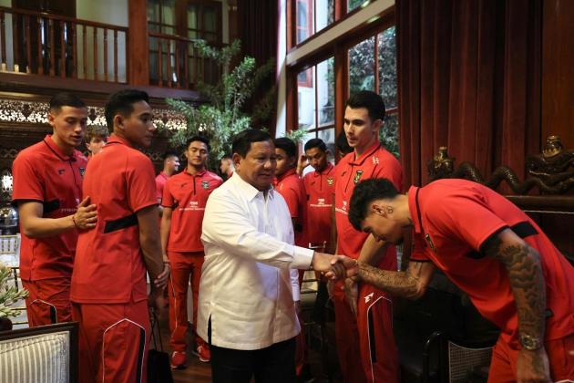 Prabowo Jamu Timnas Indonesia di Kertanegara Usai Tekuk 1-0 atas China