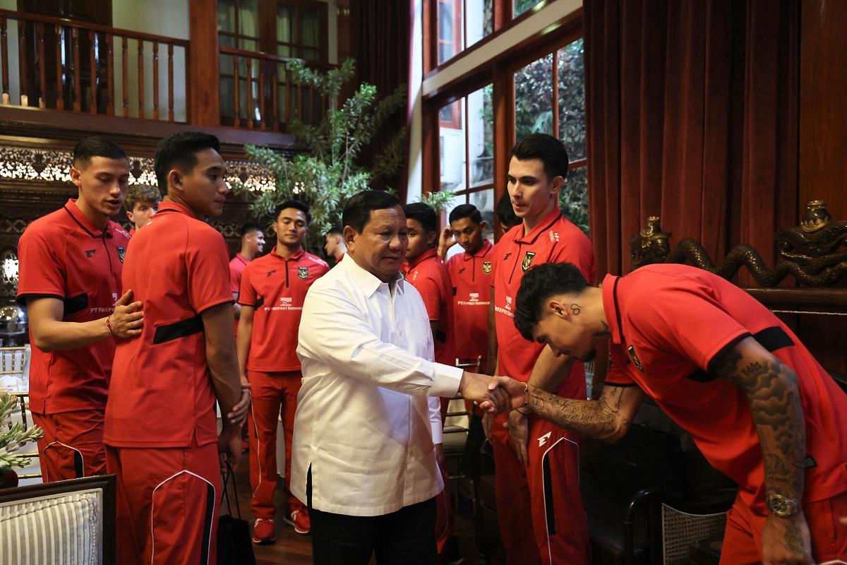 Prabowo Jamu Timnas Indonesia di Kertanegara Usai Tekuk 1-0 atas China