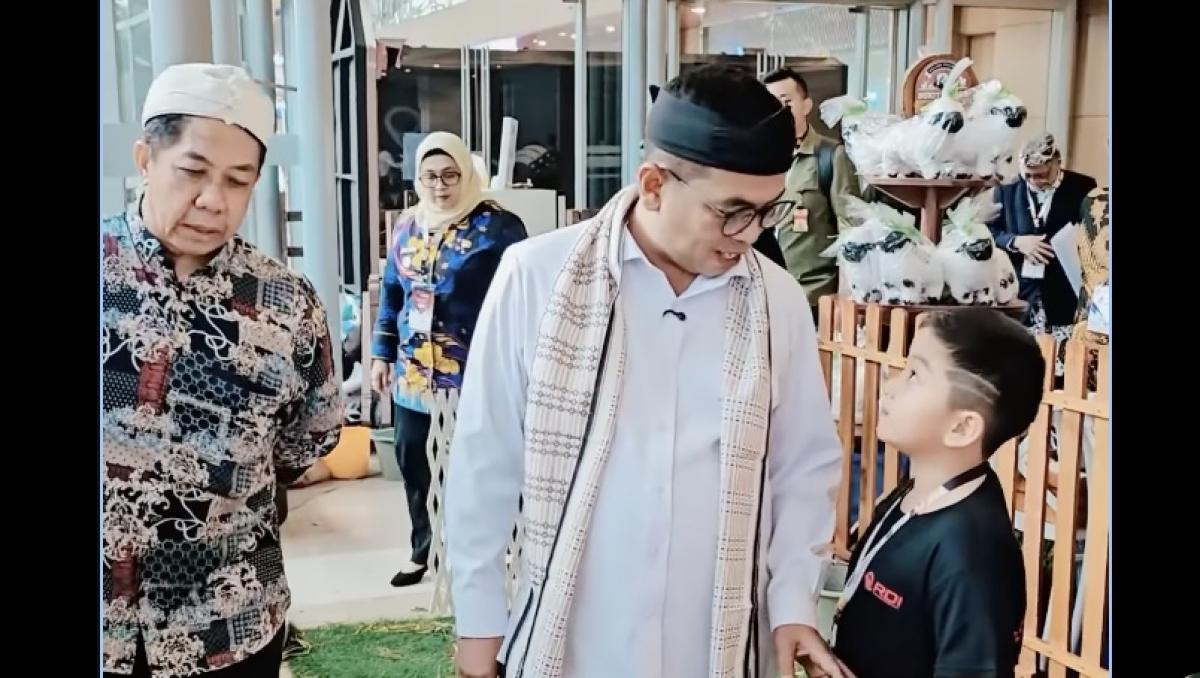 Andra Soni Hadiri Pameran Nusatic Nusapet 2025: Bisa Kecanduan Juga Saya