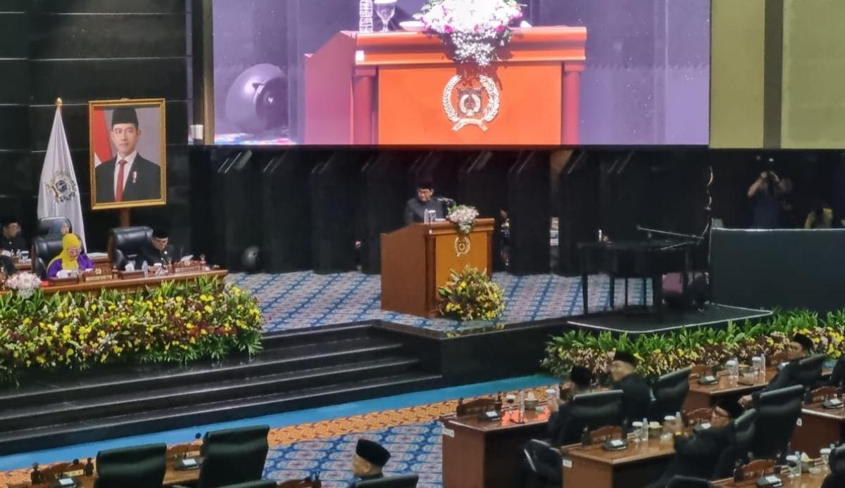 Gubernur Pramono Gaspol Tata Kabel Jakarta, Targetkan Kota Bebas Kabel Semrawut!