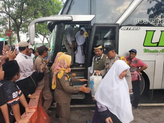 393 Jemaah Haji Kloter 4 Kabupaten Tangerang Tiba di Tanah Air, Jumlah yang Wafat Bertambah