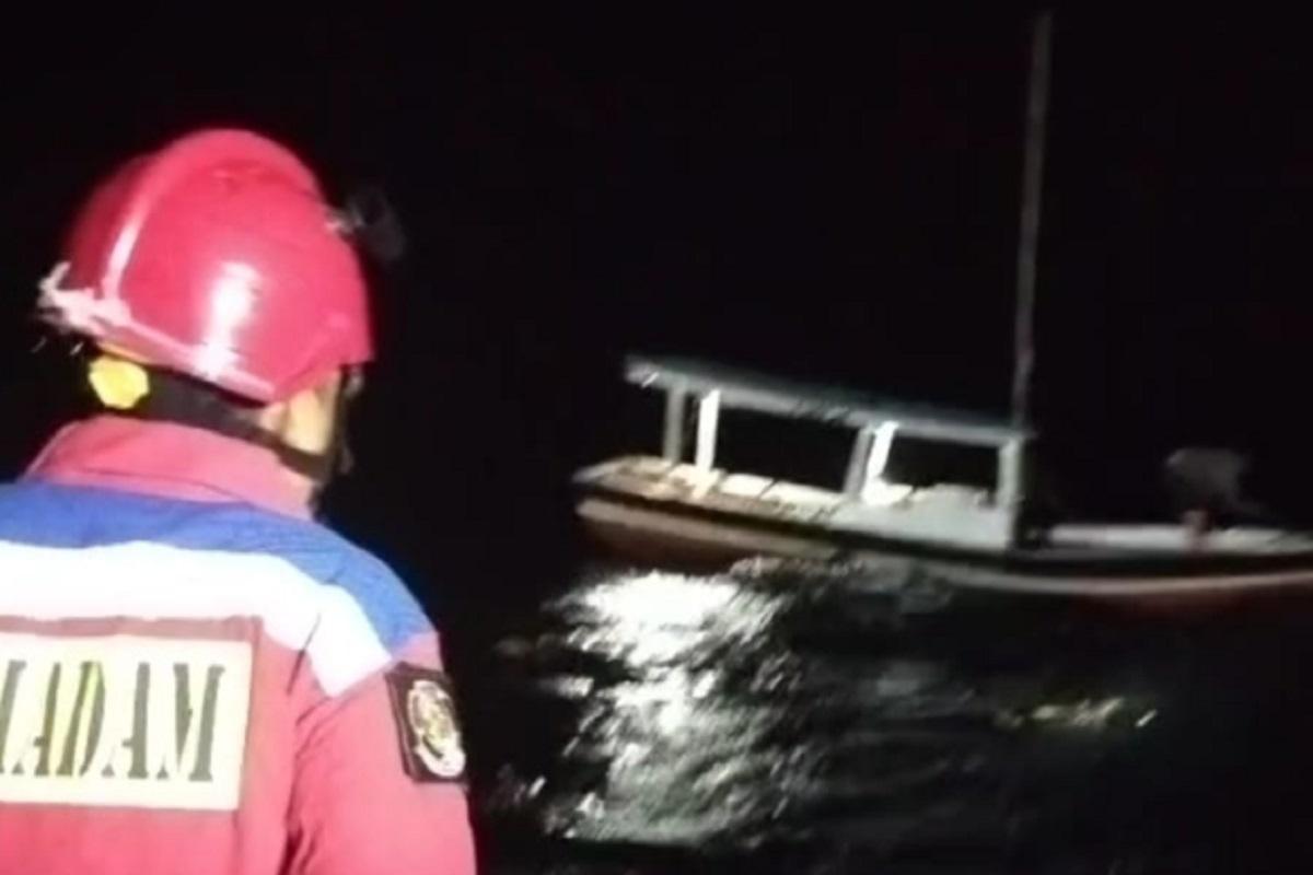 Sempat Terombang-Ambing di Tengah Laut, Nelayan Berhasil Dievakuasi di Kepulauan Seribu